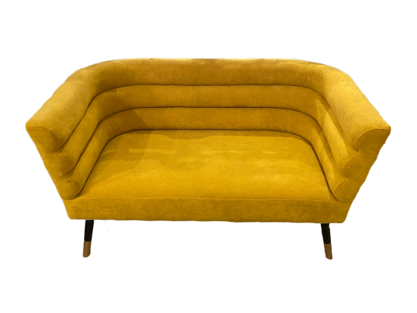 sofa amarillo